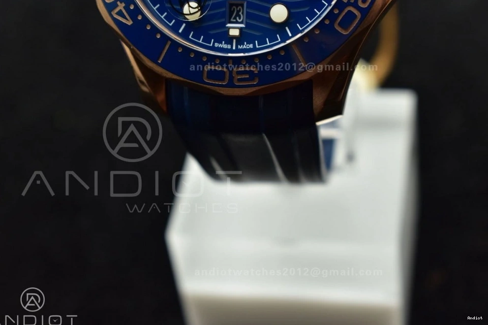 Best Seamaster Ceramic A8800 Blue VSF RG Diver 300M 1:1 Bracelet Blue On SS Dial SS Edition 1217